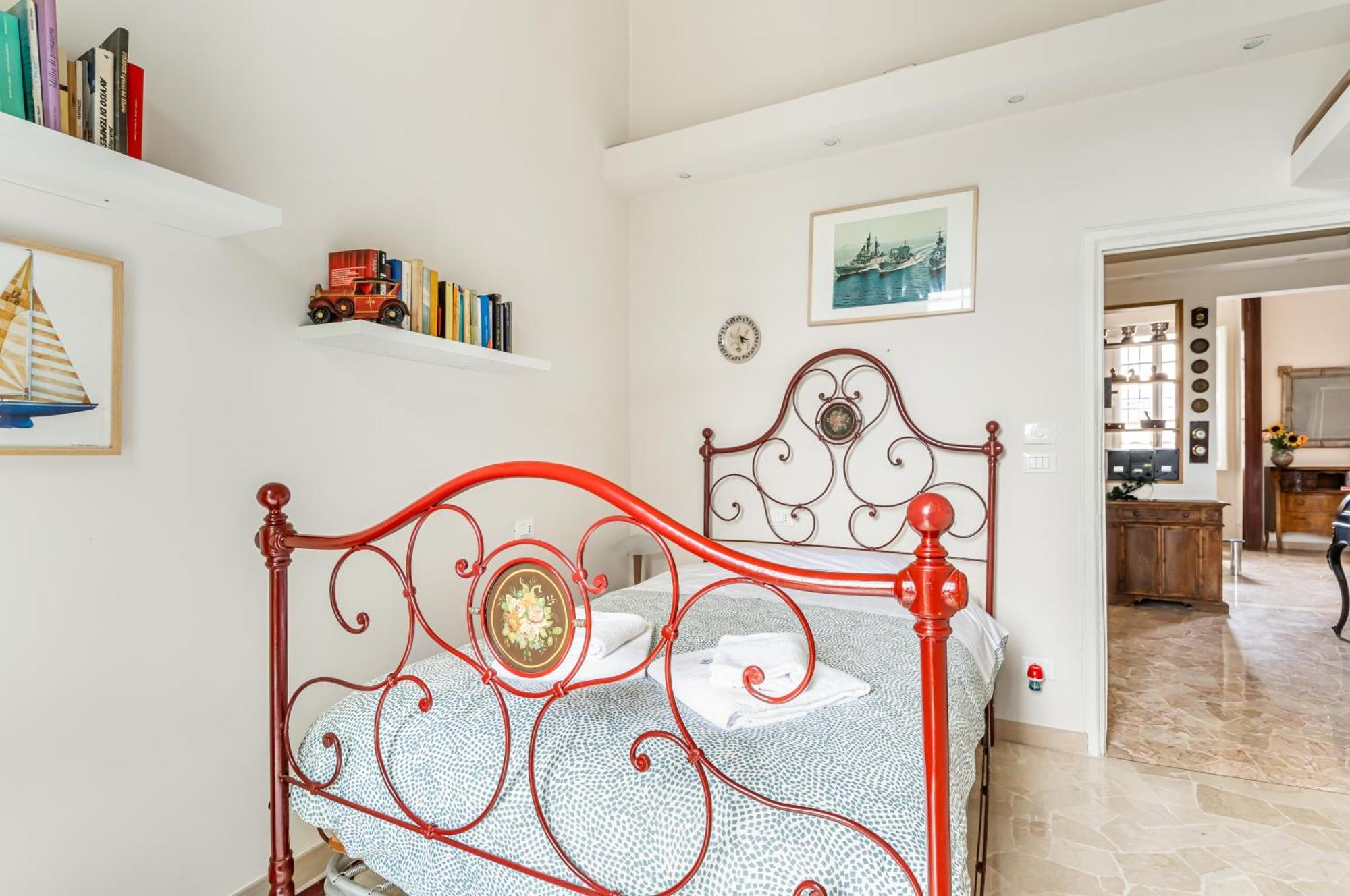 Bright Apartment With Private Garden And Balcony Florence Exterior photo
