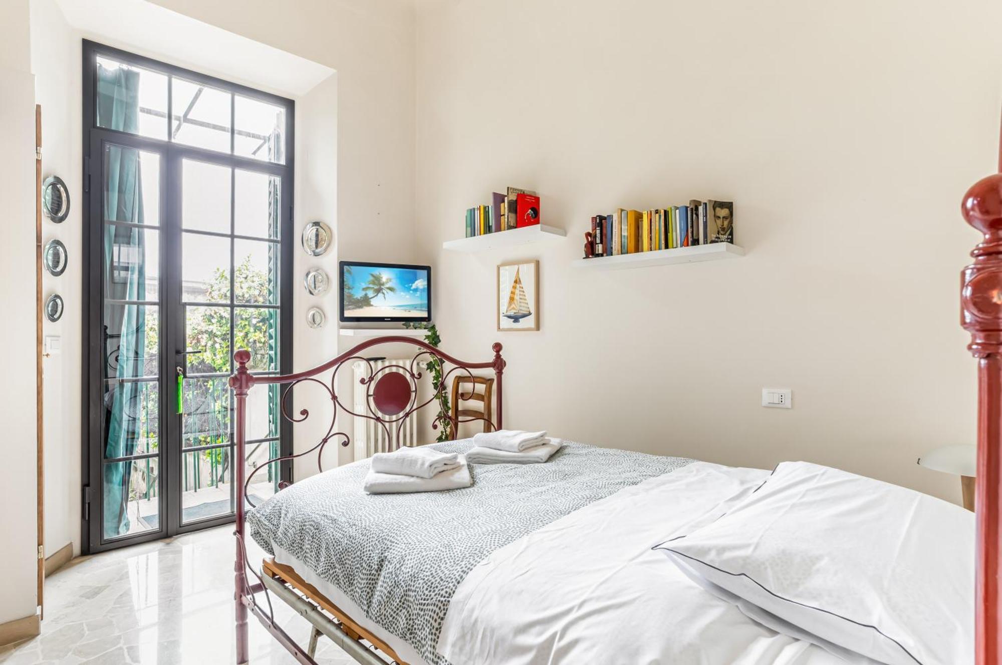 Bright Apartment With Private Garden And Balcony Florence Exterior photo