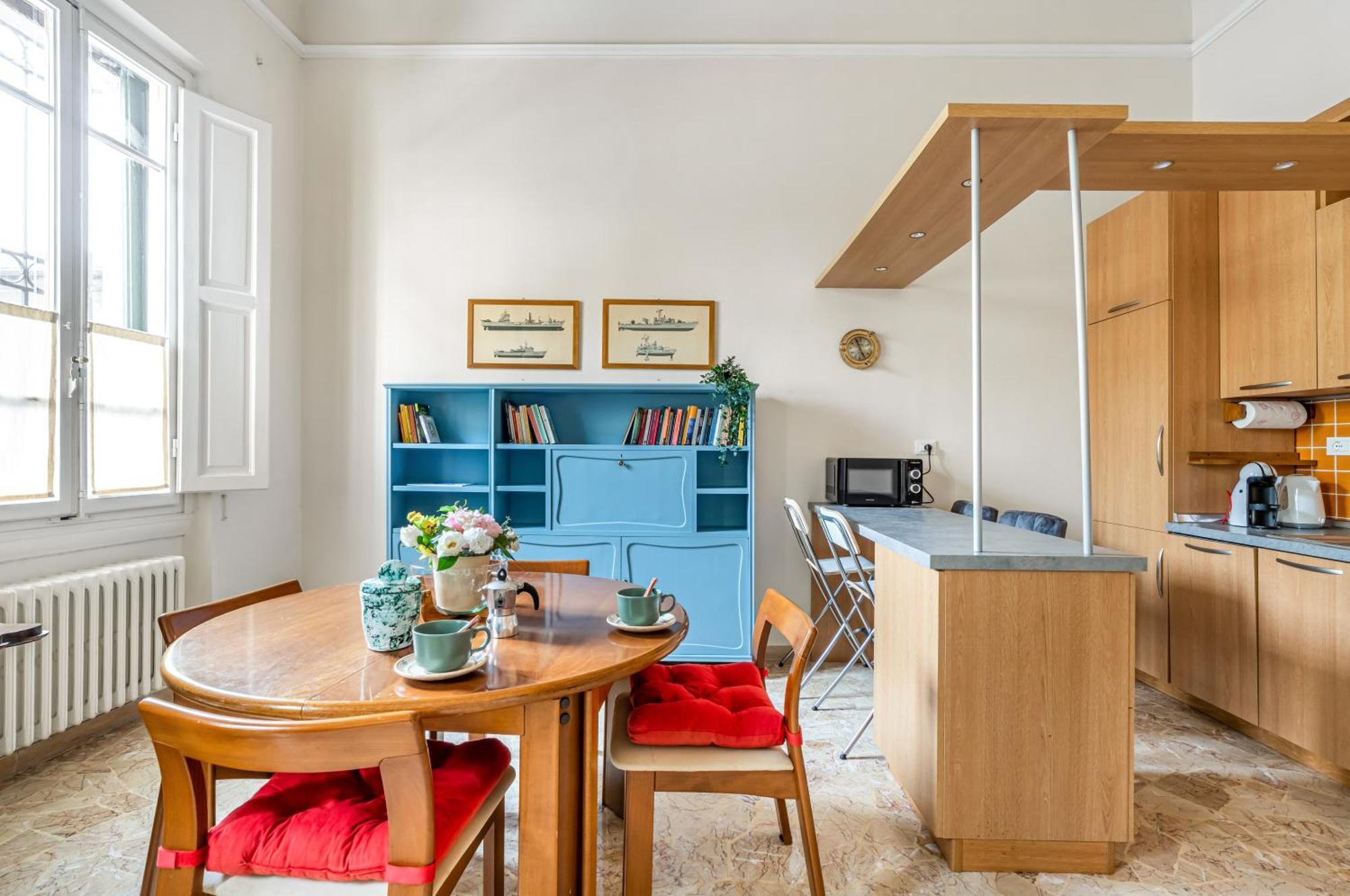Bright Apartment With Private Garden And Balcony Florence Exterior photo